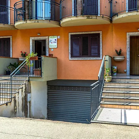 Mari E Amuri Apartament *